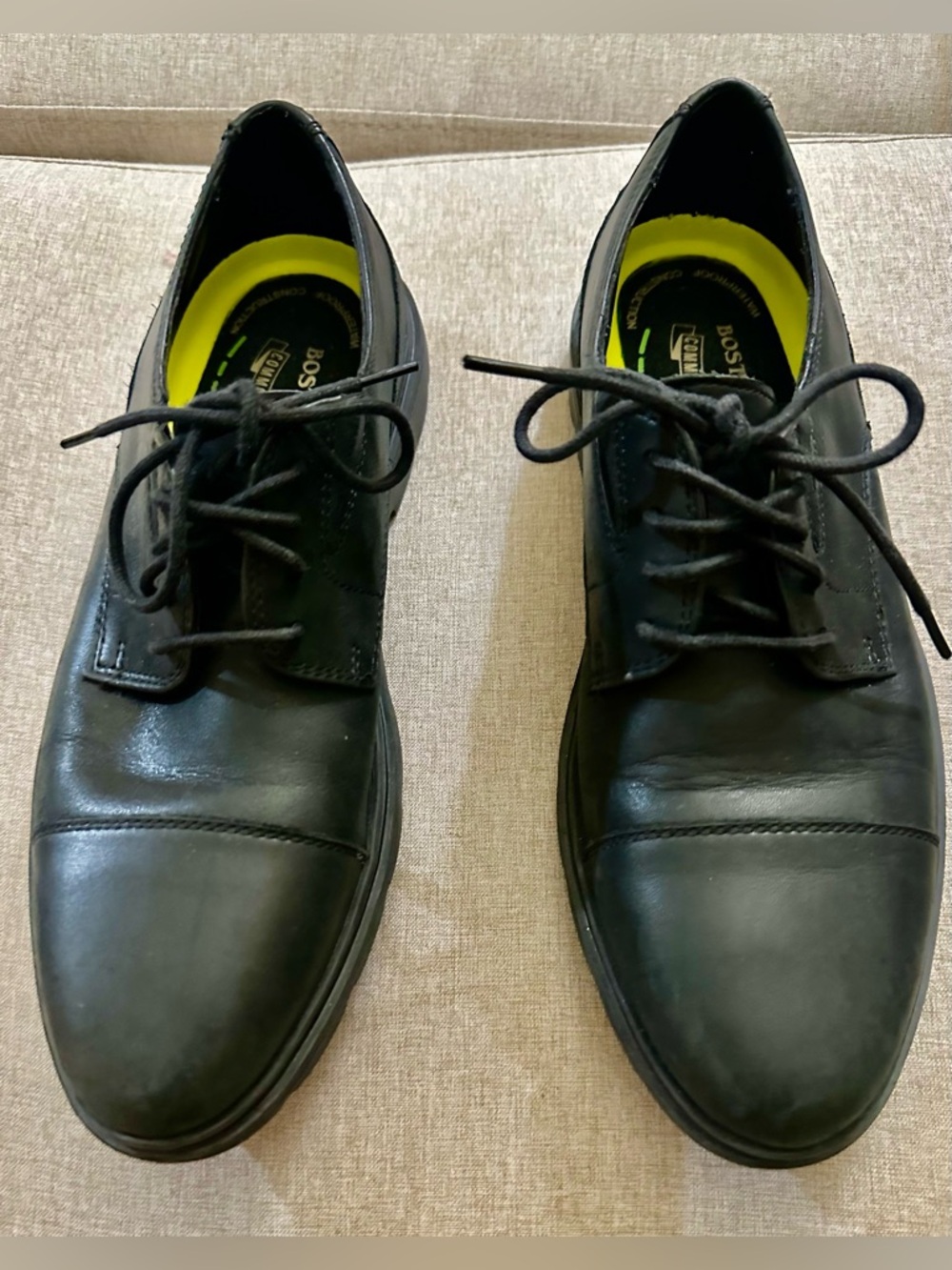 Bostonian Black Leather Lace-Up Oxfords
